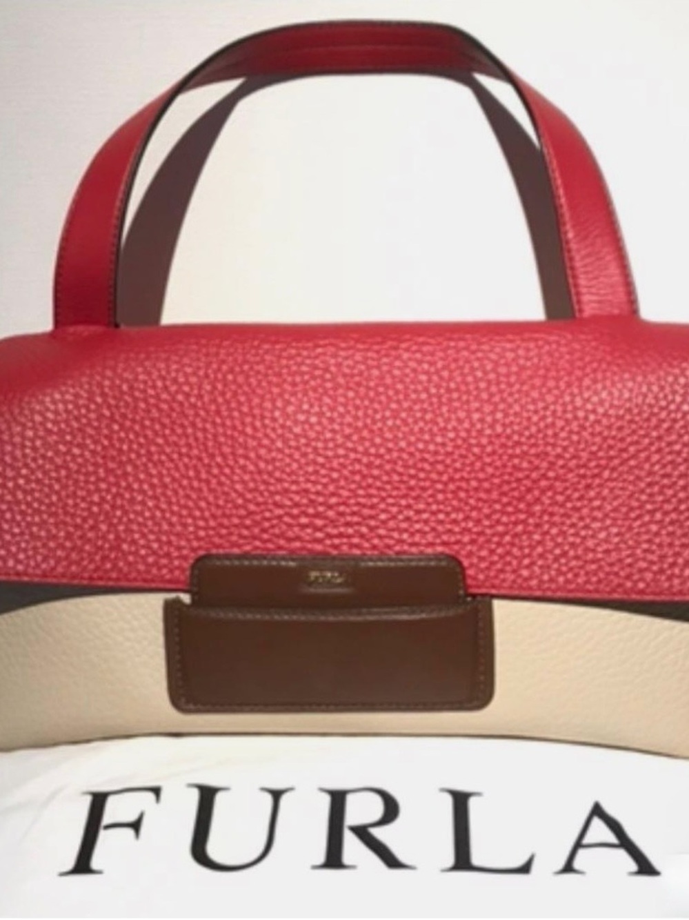 Furla Bicolor Pebbled Leather Shoulder Bag 🔥HP🔥 Preowned from Japan